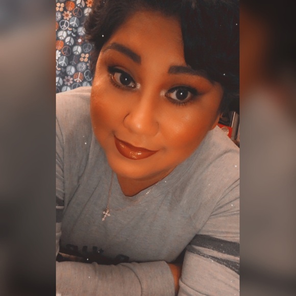 Meet your Posher, Lissy - Picture 2 of 3